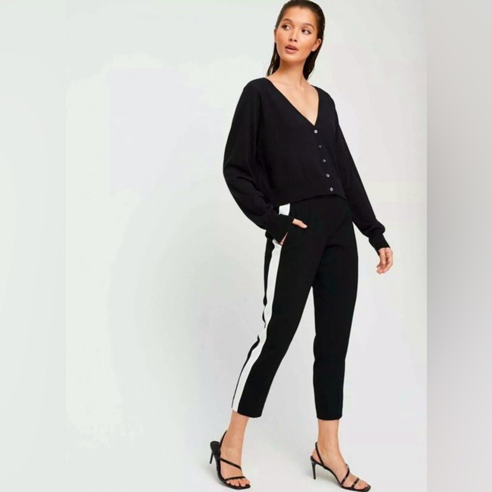 Aritzia Women’s Babaton Conan Cropped Tuxedo Stripe Pants Size 4